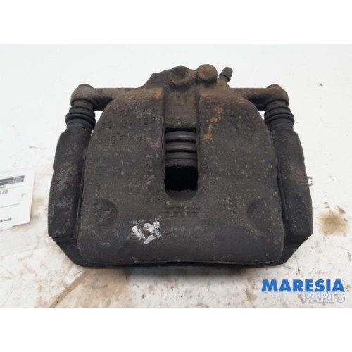 Renault - Kangoo - Front brake calliper, left
