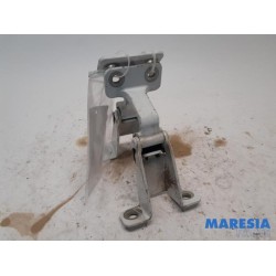 Renault - Kangoo - Rear door hinge, right