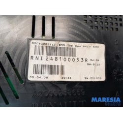 Renault - Megane - Instrument panel