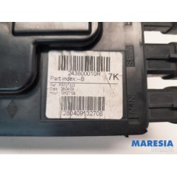 Renault - Megane - Spannungsregler