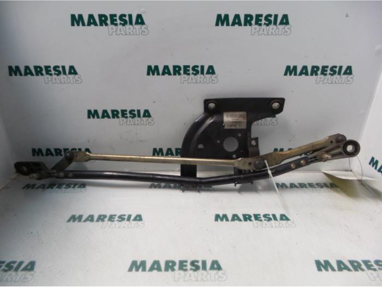 Fiat - Coupe - Wiper mechanism