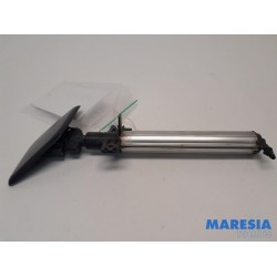Renault - Megane - Buse phare