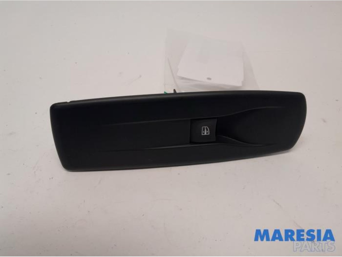 Renault - Megane - Electric window switch