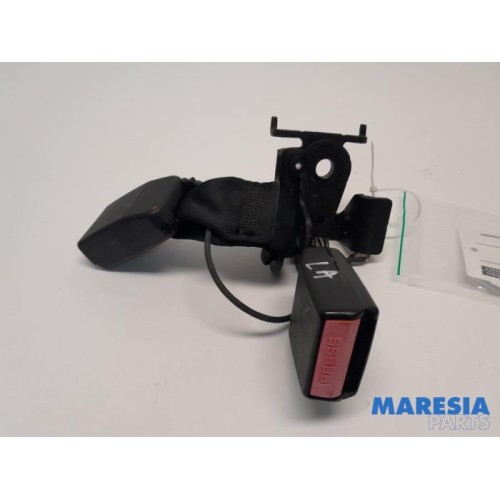 Renault - Megane - Rear seatbelt buckle, left