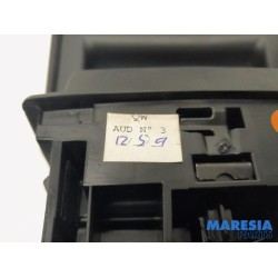 Renault - Megane - Armrest