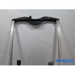 Peugeot - 508 - Sliding headliner mechanism