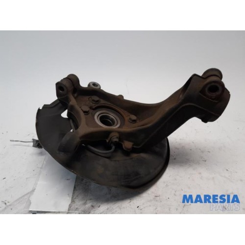 Renault - Kadjar - Knuckle, front right