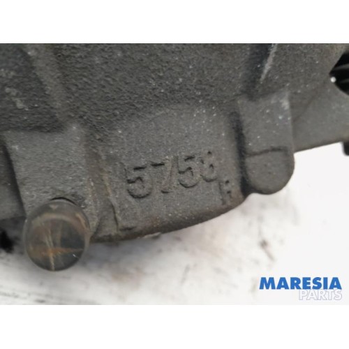Renault - Kadjar - Front brake calliper, left
