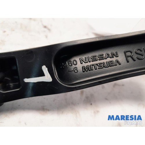 Renault - Kadjar - Front wiper arm