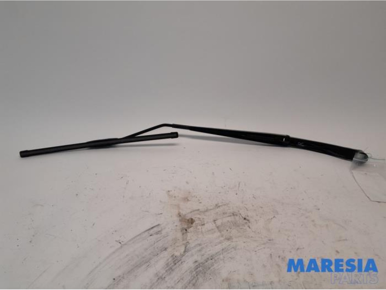 Renault - Kadjar - Front wiper arm