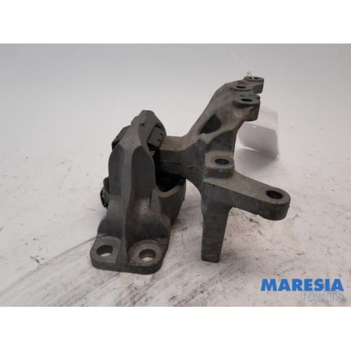 Renault - Kadjar - Engine mount