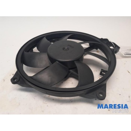 Renault - Megane - Fan motor