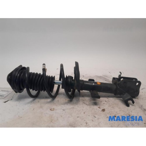 Renault - Clio - Front shock absorber rod, left