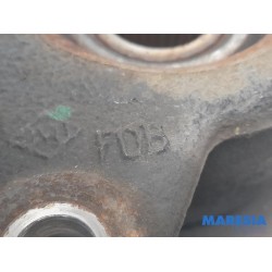 Renault - Clio - Knuckle, front left