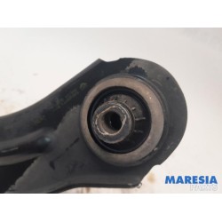 Renault - Clio - Front wishbone, left