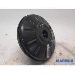 Renault - Clio - Brake servo