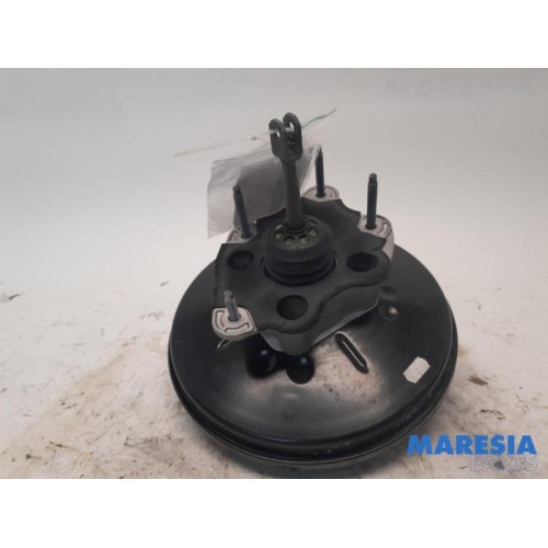 Renault - Clio - Brake servo