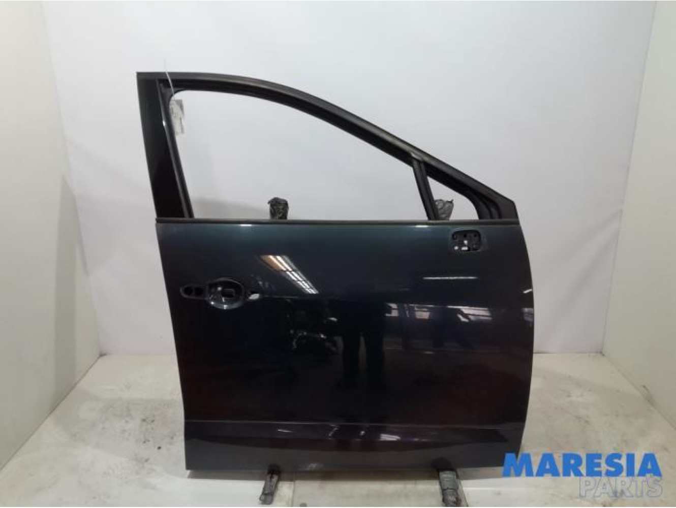 Renault - Scenic - Tür 4-türig rechts vorne