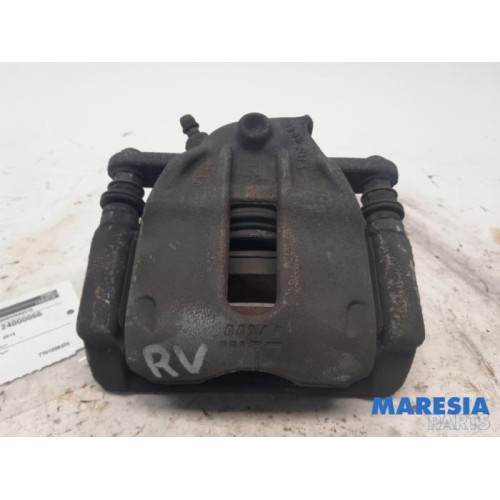 Renault - Clio - Front brake calliper, right