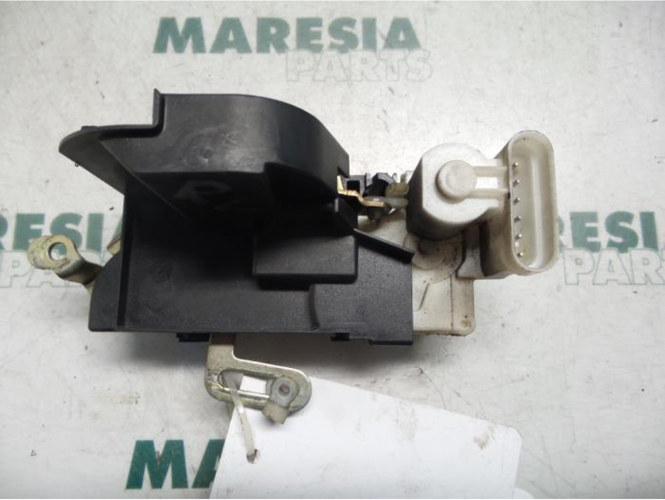 Fiat - Punto - Front door lock mechanism 4-door, right