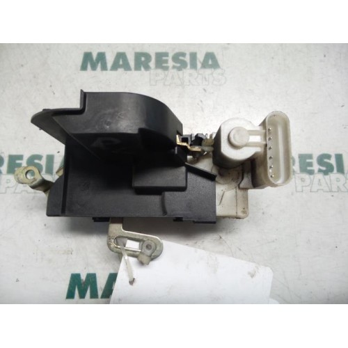 Fiat - Punto - Front door lock mechanism 4-door, right