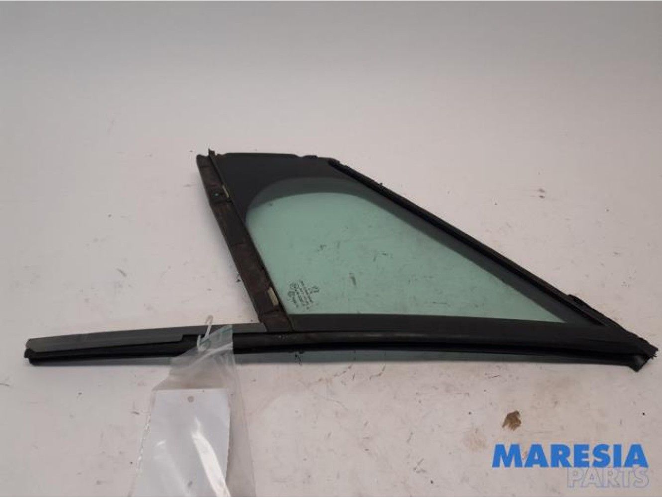 Peugeot - 308 - Dreieckfenster links vorne