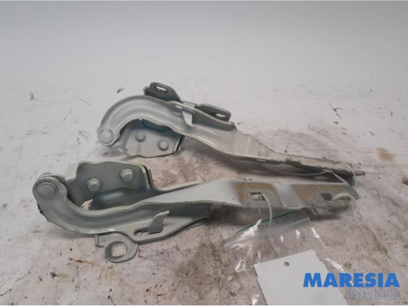 Alfa Romeo - Giulietta - Bonnet Hinge