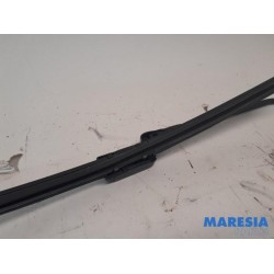 Alfa Romeo - Giulietta - Front wiper arm
