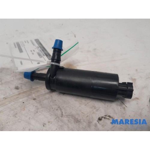 Alfa Romeo - Giulietta - Headlight washer pump
