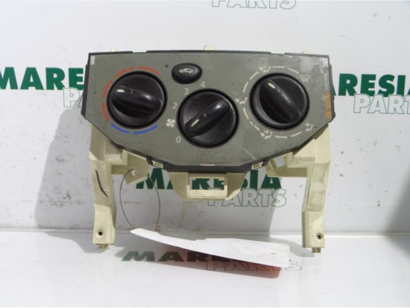 Renault - Trafic - Panneau de commandes chauffage