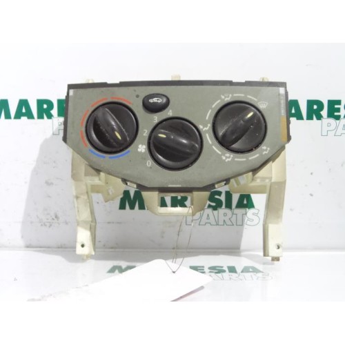 Renault - Trafic - Heater control panel