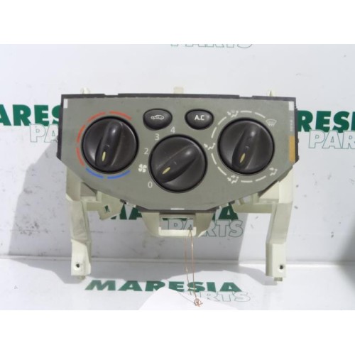 Renault - Trafic - Panneau de commandes chauffage