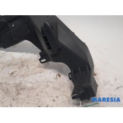 Renault - Megane - Front bumper bracket, right