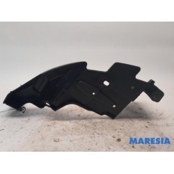 Renault - Megane - Front bumper bracket, right
