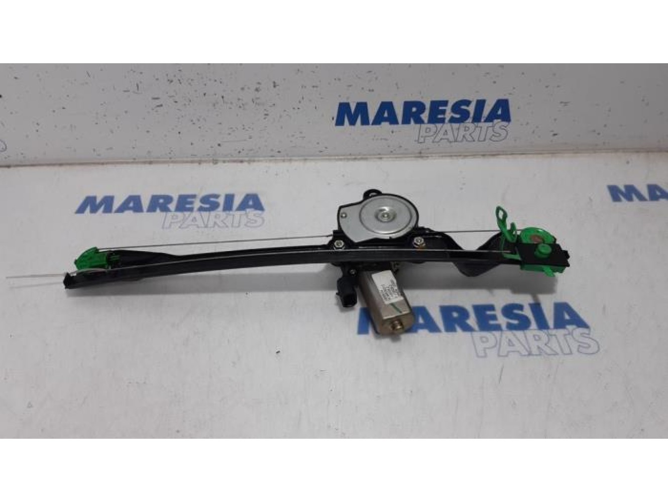 Fiat - Punto - Window mechanism 2-door, front left