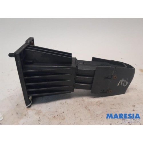 Alfa Romeo - Giulietta - Front bumper bracket, right