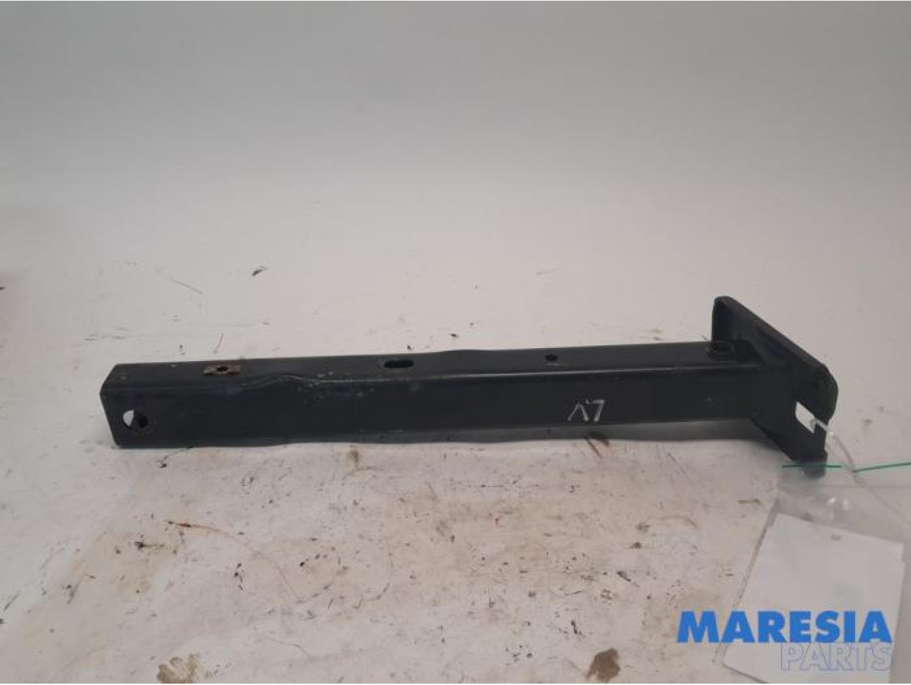 Peugeot - 207 - Front part support