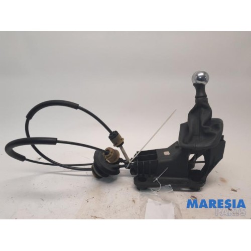 Peugeot - 207 - Gear stick