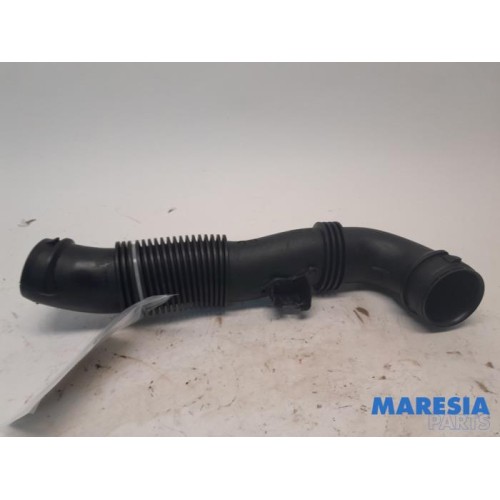 Peugeot - 207 - Air intake hose