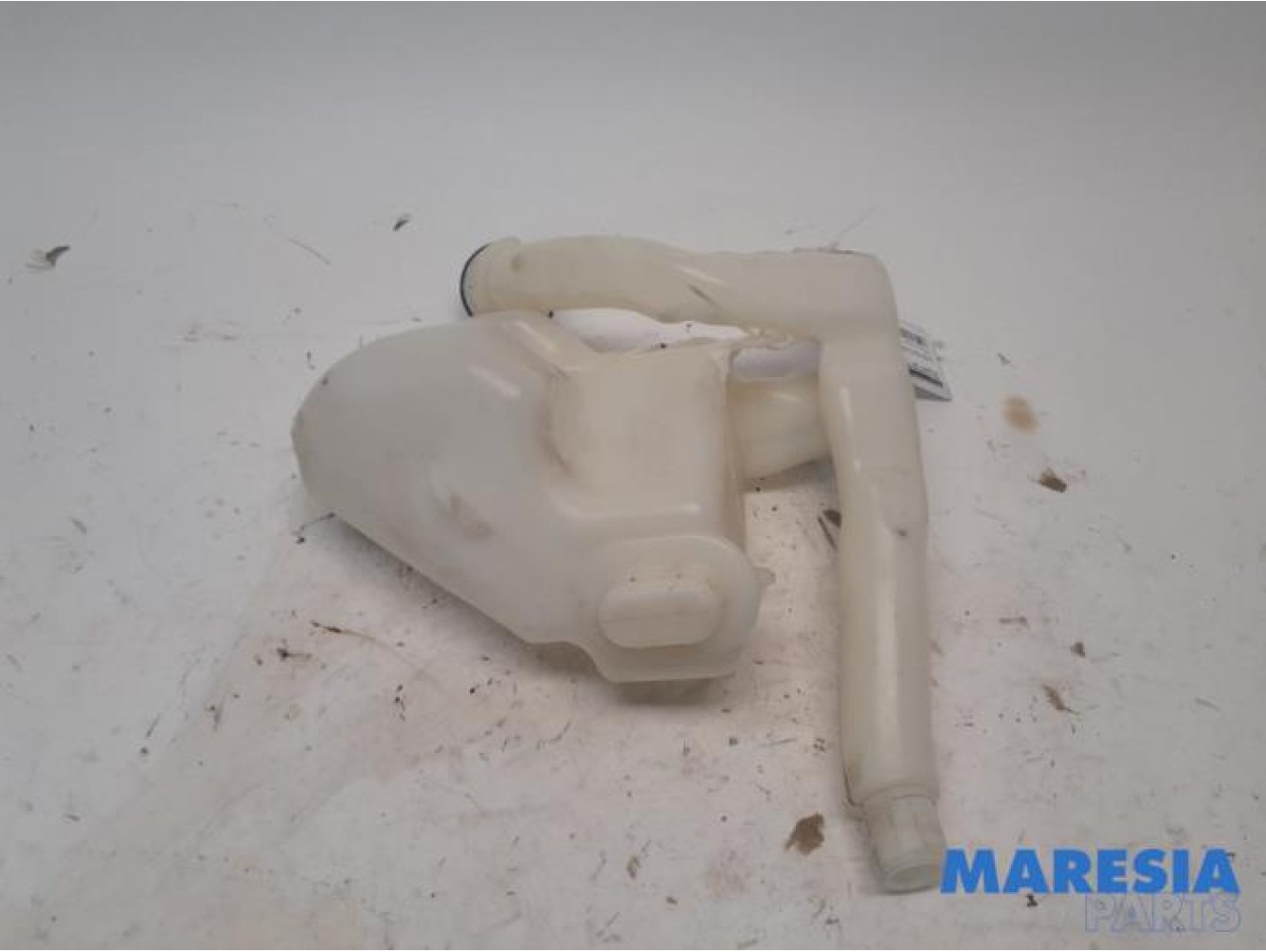 Peugeot - 207 - Front windscreen washer reservoir