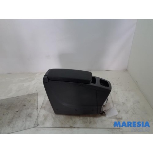 Renault - Scenic - Middle console