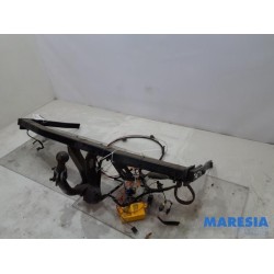 Renault - Scenic - Towbar
