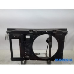 Peugeot - 5008 - Front panel