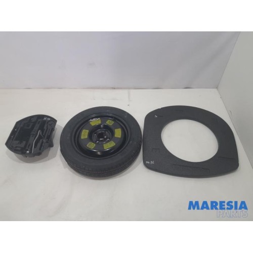 Citroen - C3 - Krikset + reservewiel