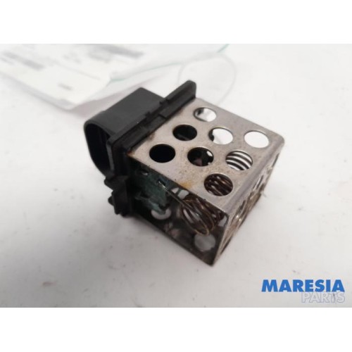 Renault - Grand Scenic - Cooling fan resistor