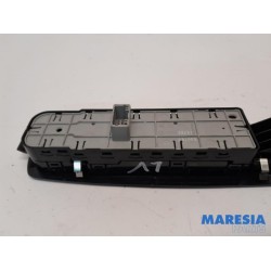 Renault - Grand Scenic - Multi-functional window switch