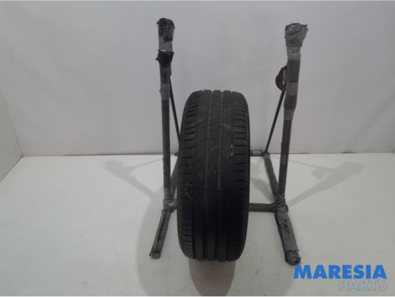 Peugeot - 307 - Tyre