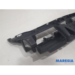 Peugeot - 5008 - Vorderwand
