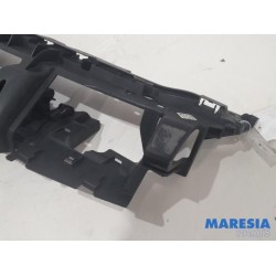 Peugeot - 5008 - Vorderwand