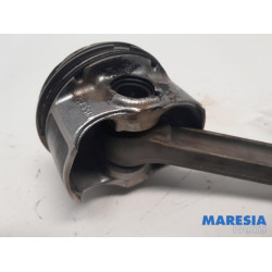 Renault - Megane - Connecting rod